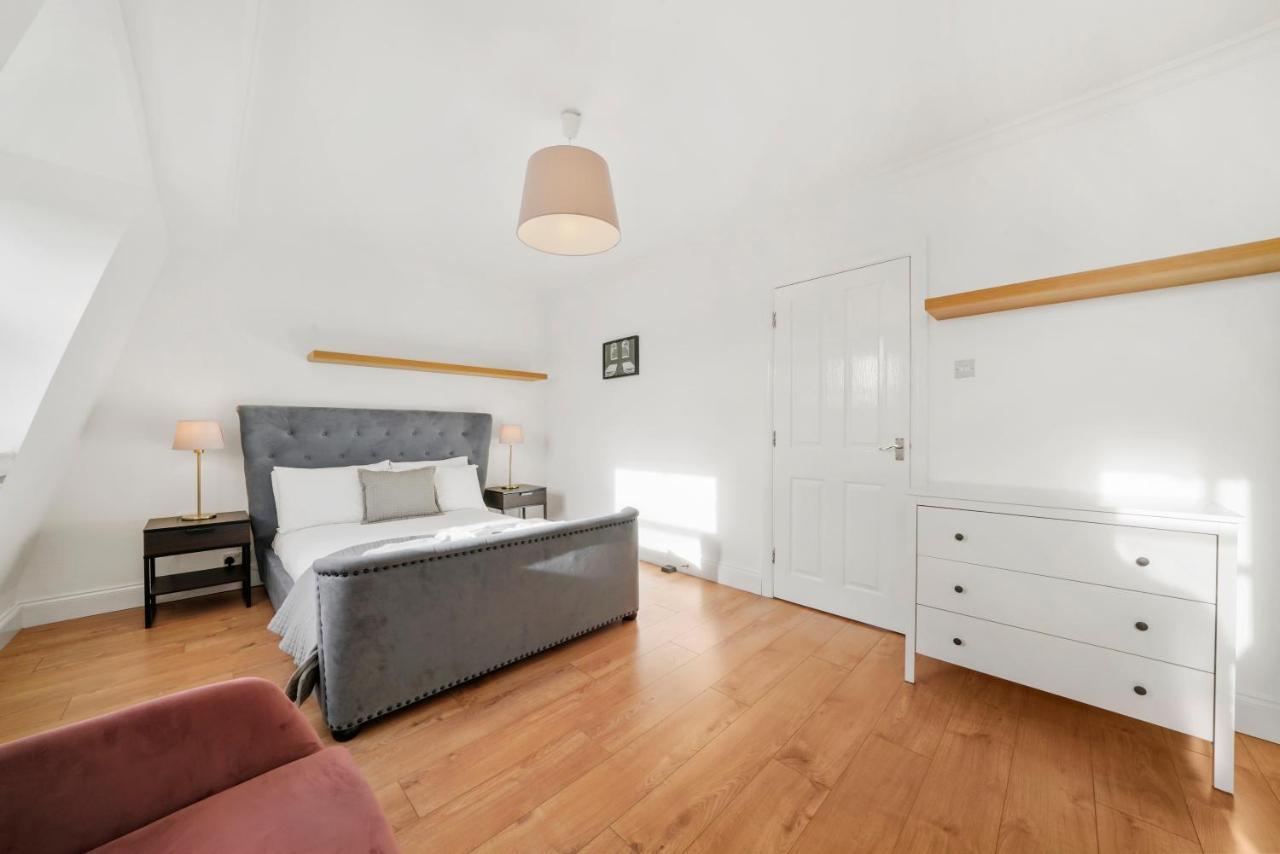 1 & 2 Bed Cosy Apartments Next To Earls Court Free Wifi Londres Exterior foto